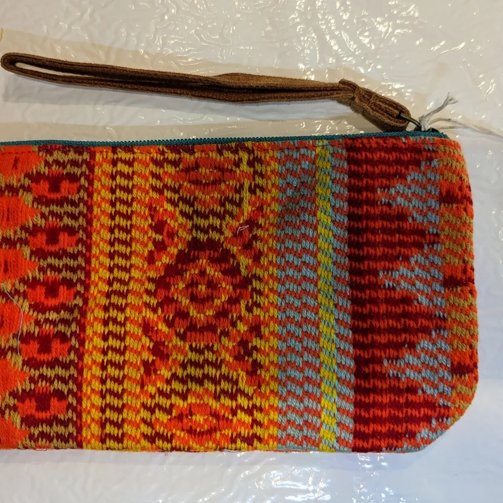 Handmade Hand Beaded Clutch - Ethnic Navajo Aztec Inspired Design - Faux Leather - Picture 8 of 11